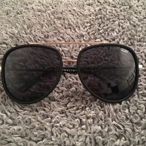 Quay sunglasses in the style needing fame